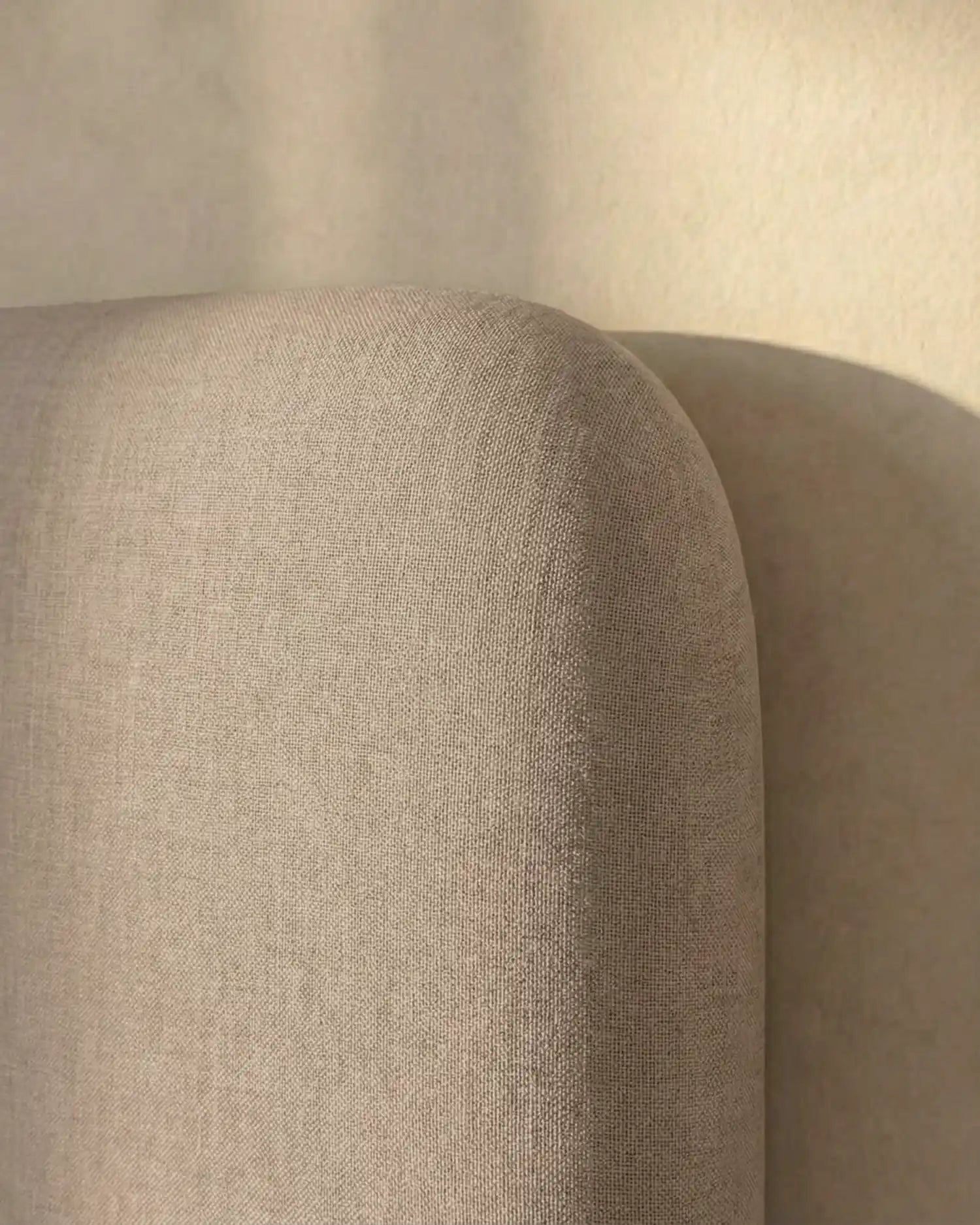 Cabecero Auba de lino camel para cama de 150/160 cm
