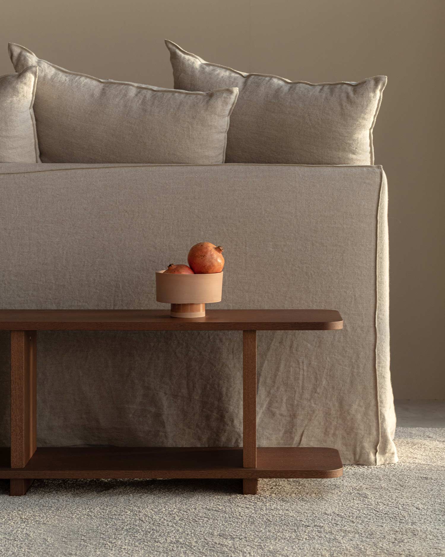 Estantería Otti de roble moka con 2 estantes 150 x 39 cm