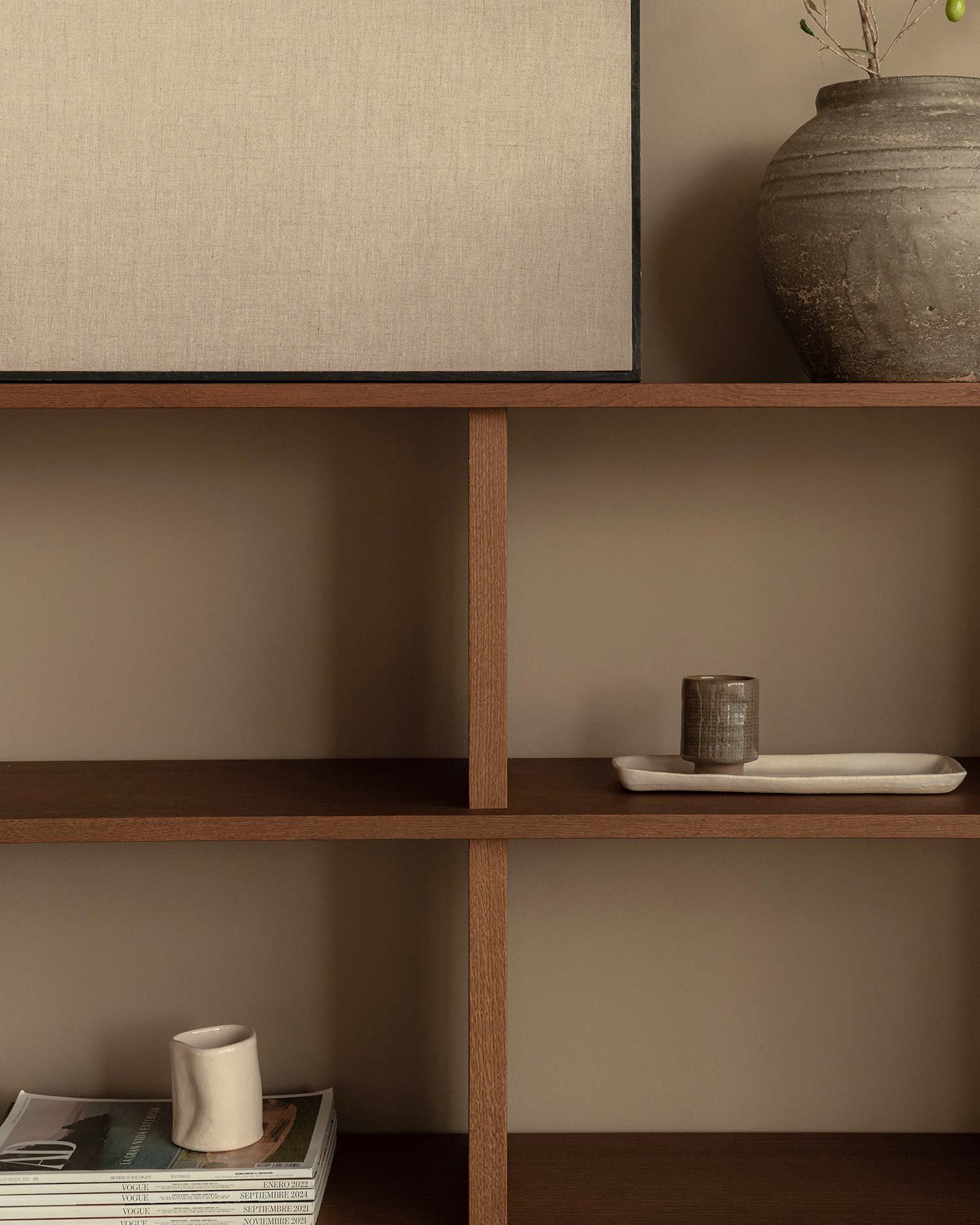 Estantería Otti de roble moka con 3 estantes 150 x 73 cm