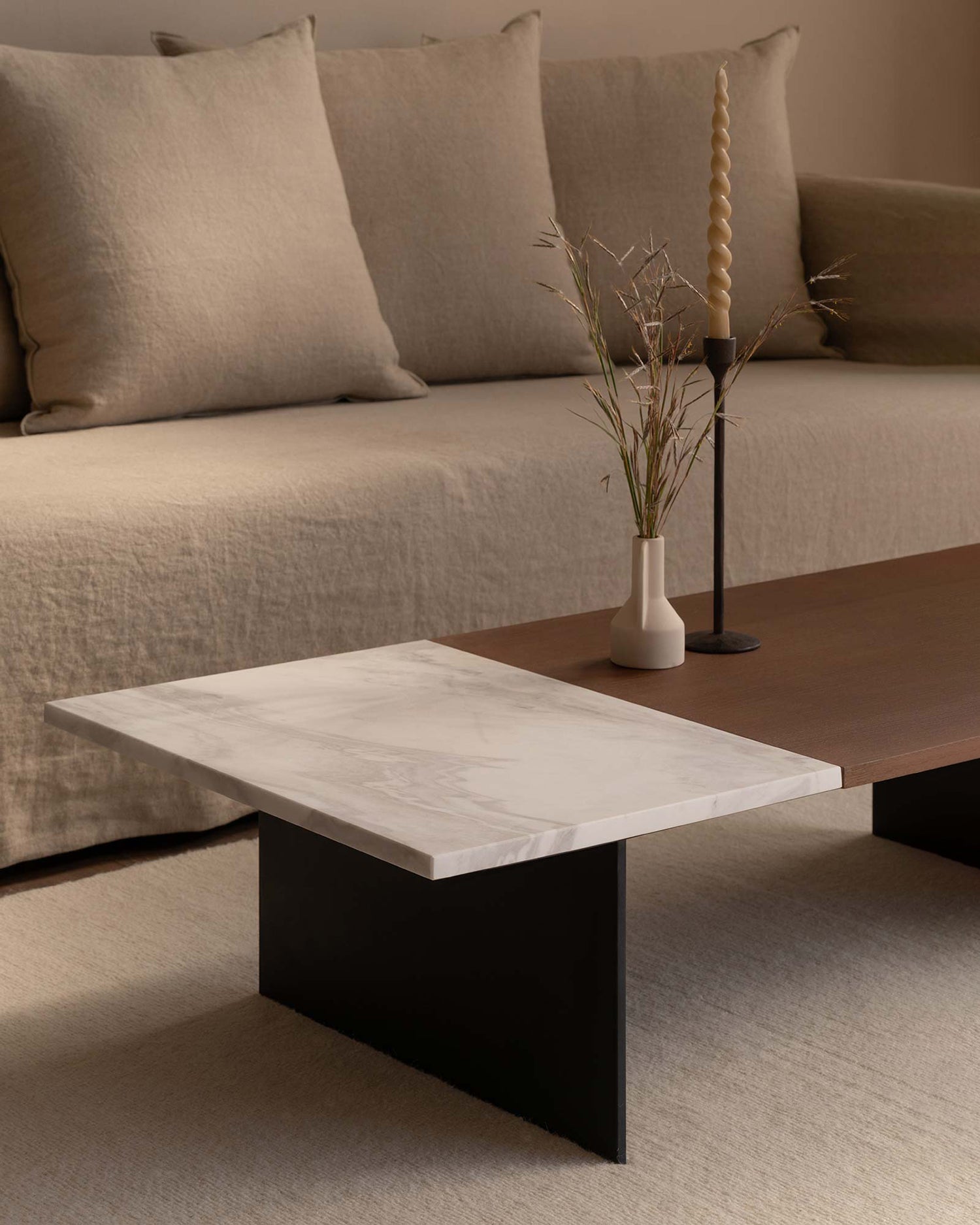 Mesa de centro Calobra de mármol Volakas 130 x 60 cm