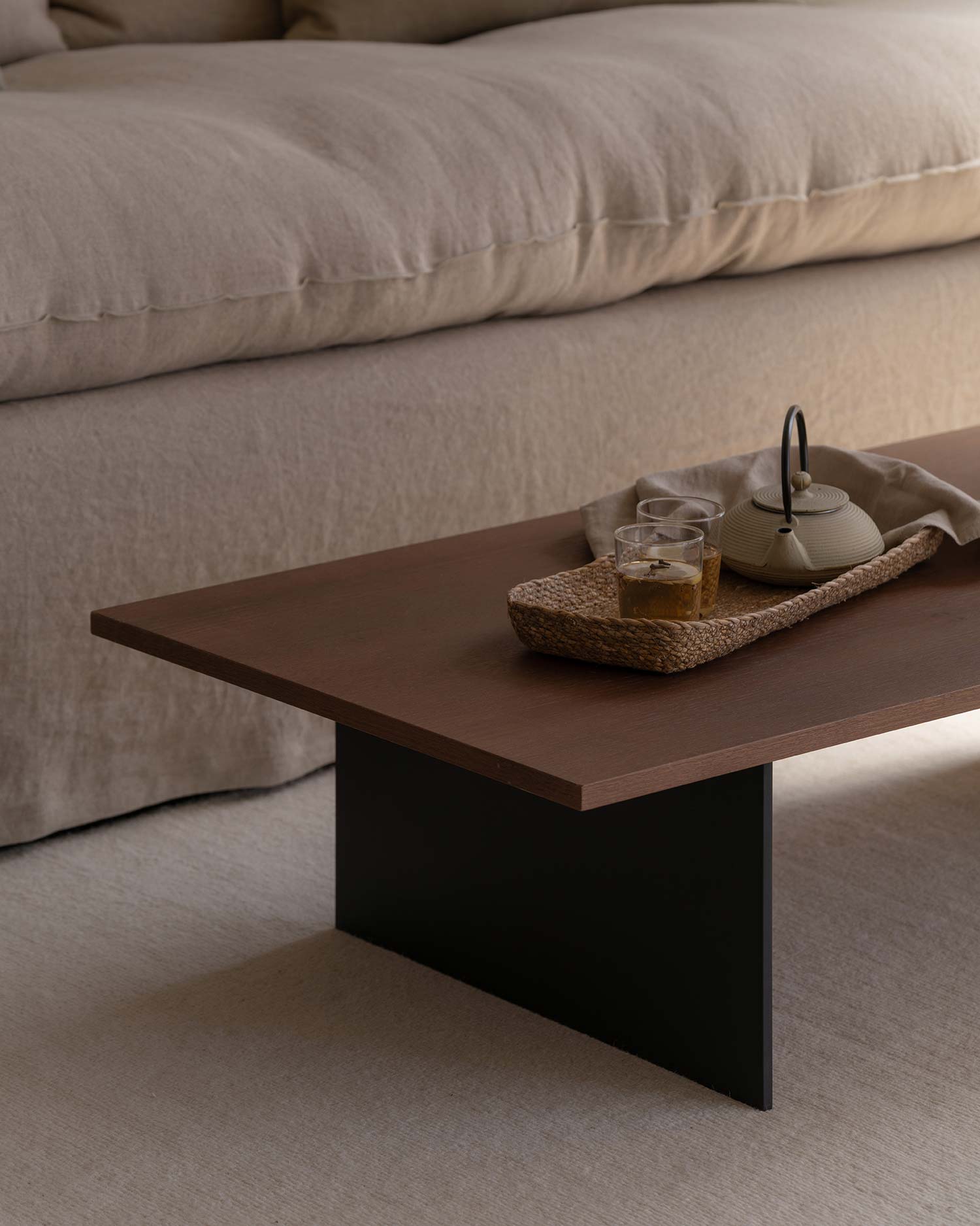 Mesa de centro Calobra de roble moka 130 x 60 cm