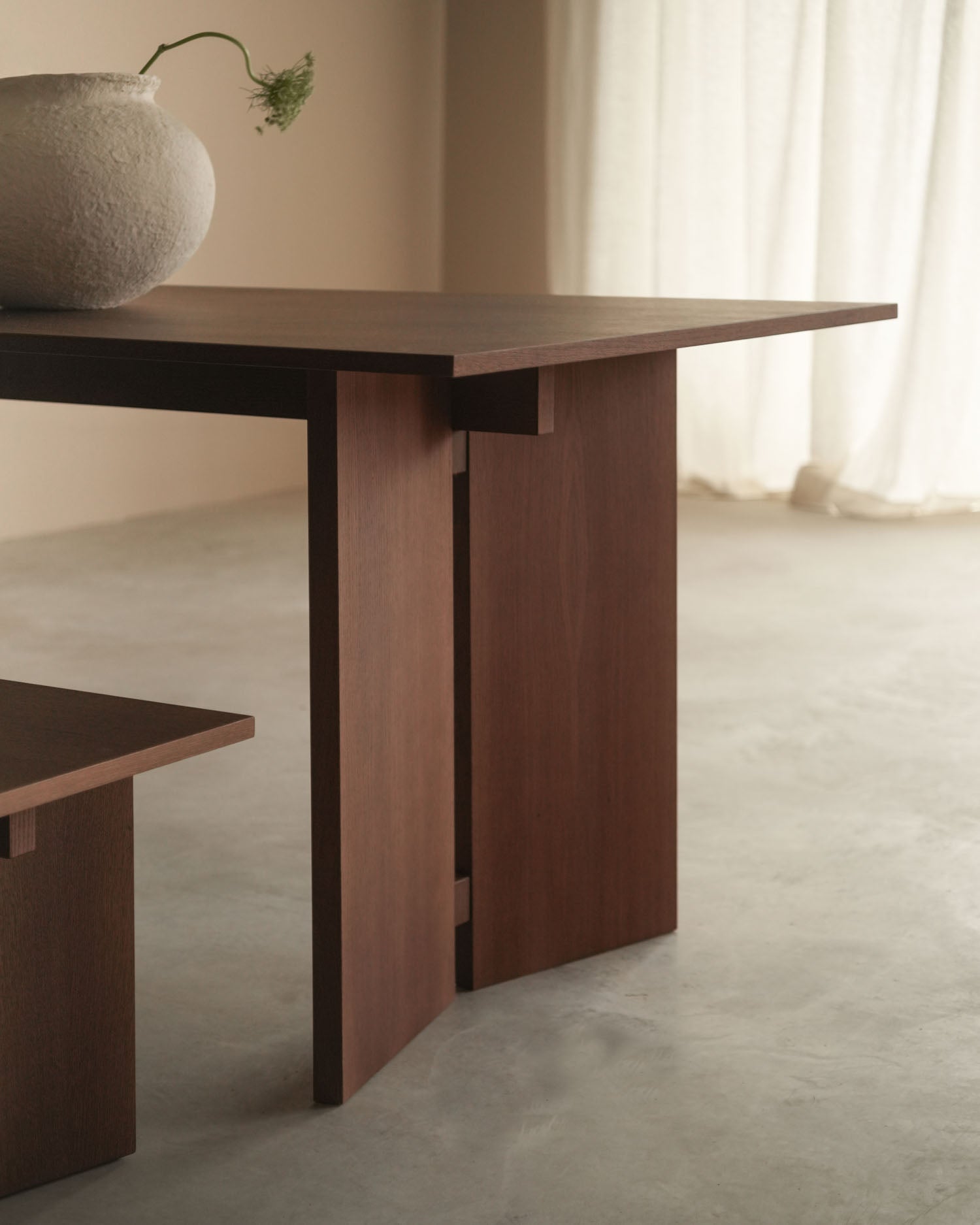 Mesa de comedor Kyo de roble moka 180 x 90 cm