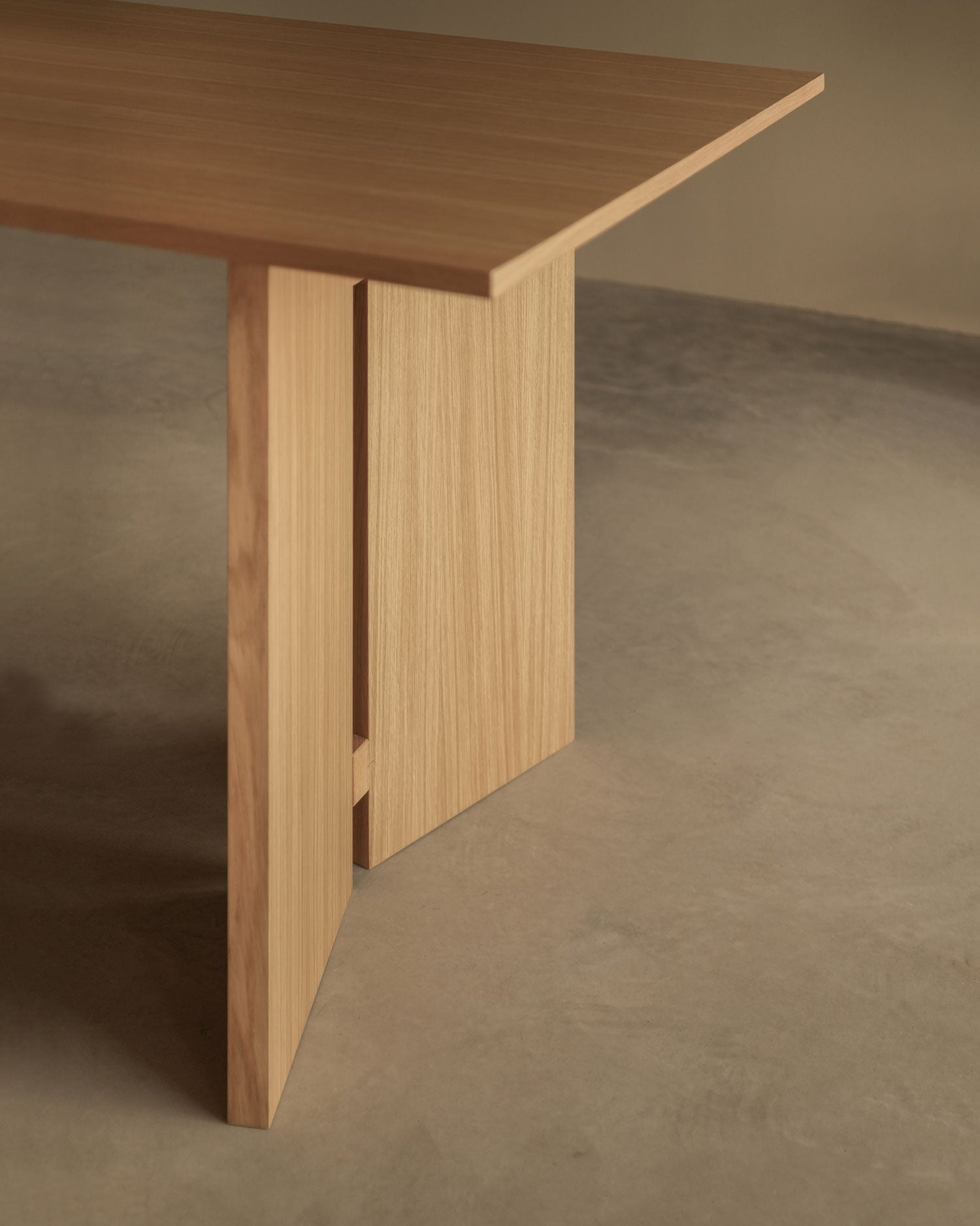 Mesa de comedor Kyo de roble natural 180 x 90 cm
