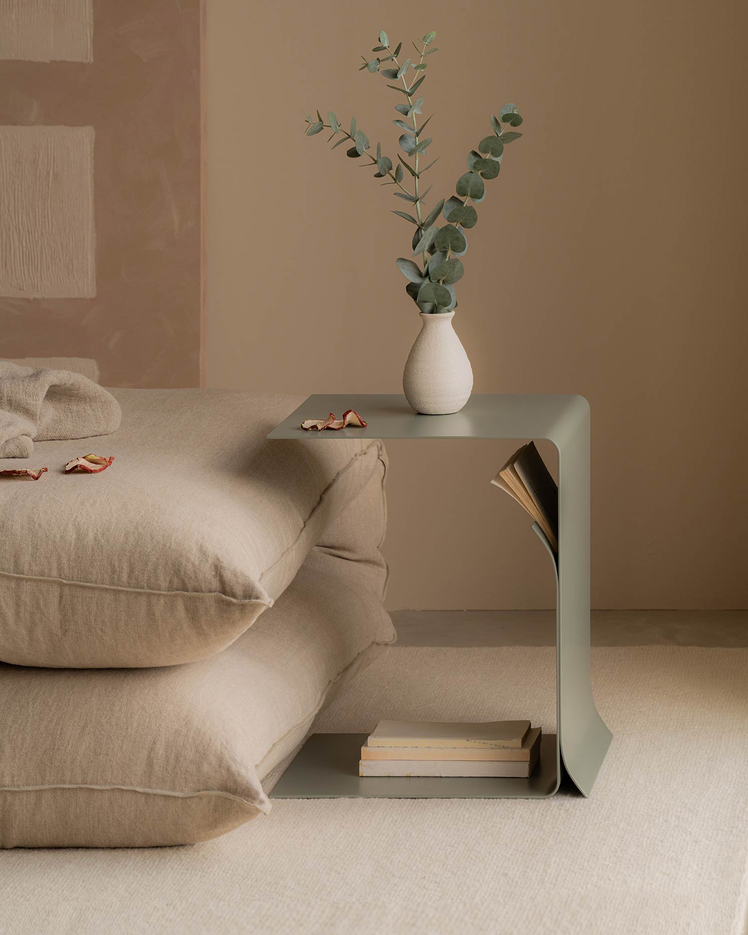 Mesa auxiliar Coma verde 43 x 35 cm