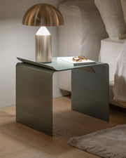 Mesita de noche metálica Coma verde 43 x 35 cm