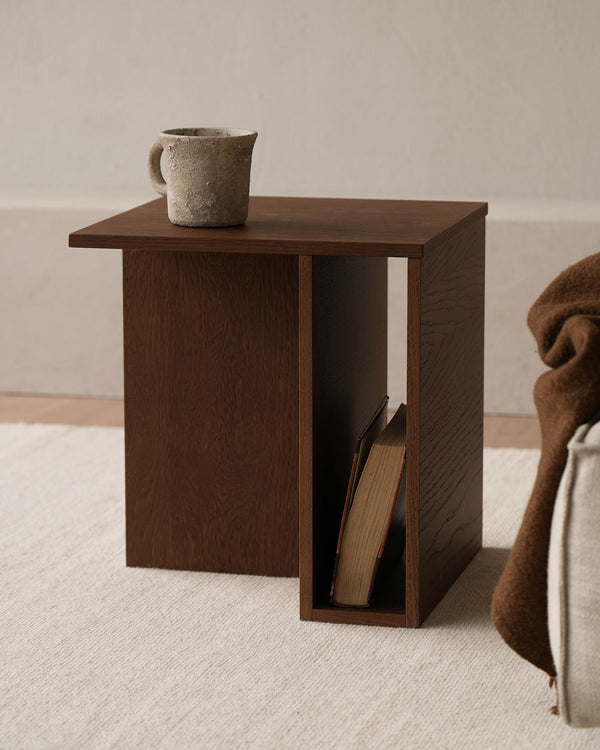 Mesa auxiliar Coveta de roble moka 42 x 42 cm