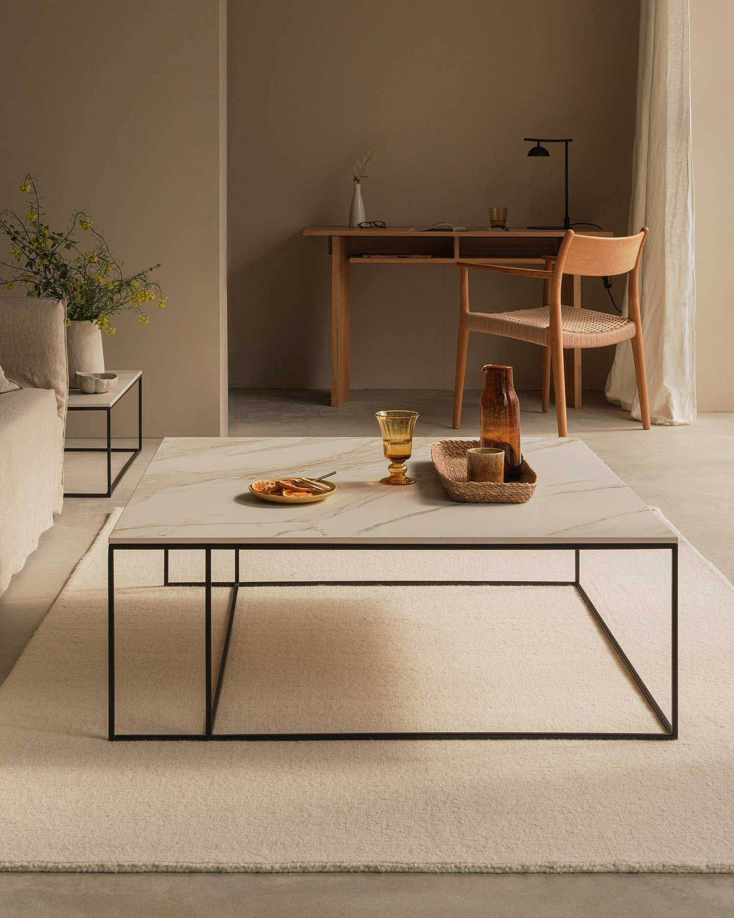 Mesa de centro Petra XL porcelánico Calacatta Oro 100 x 100 cm