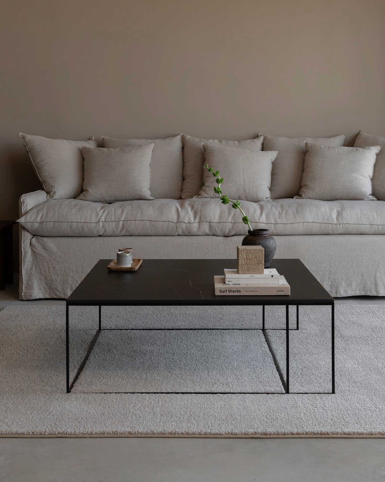 Mesa de centro Petra XL porcelánico Negro Marquina 100 x 100 cm